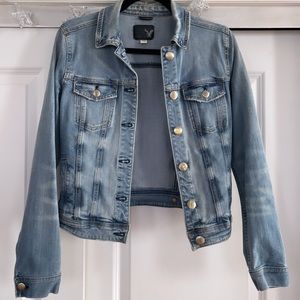 AEO Super Stretch Cropped Denim Jacket